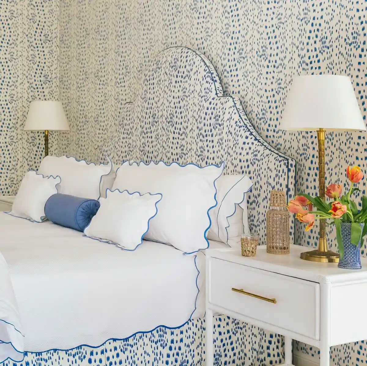 Georgia Expert Wallpaper installer at work in Atlanta home