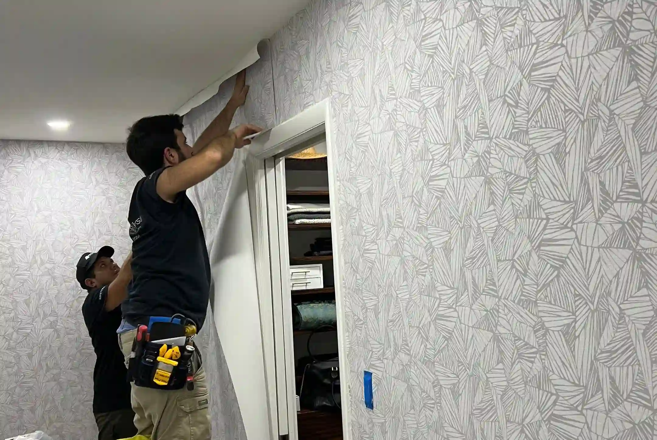 Wallpaper installation Smyrna GA professional installer